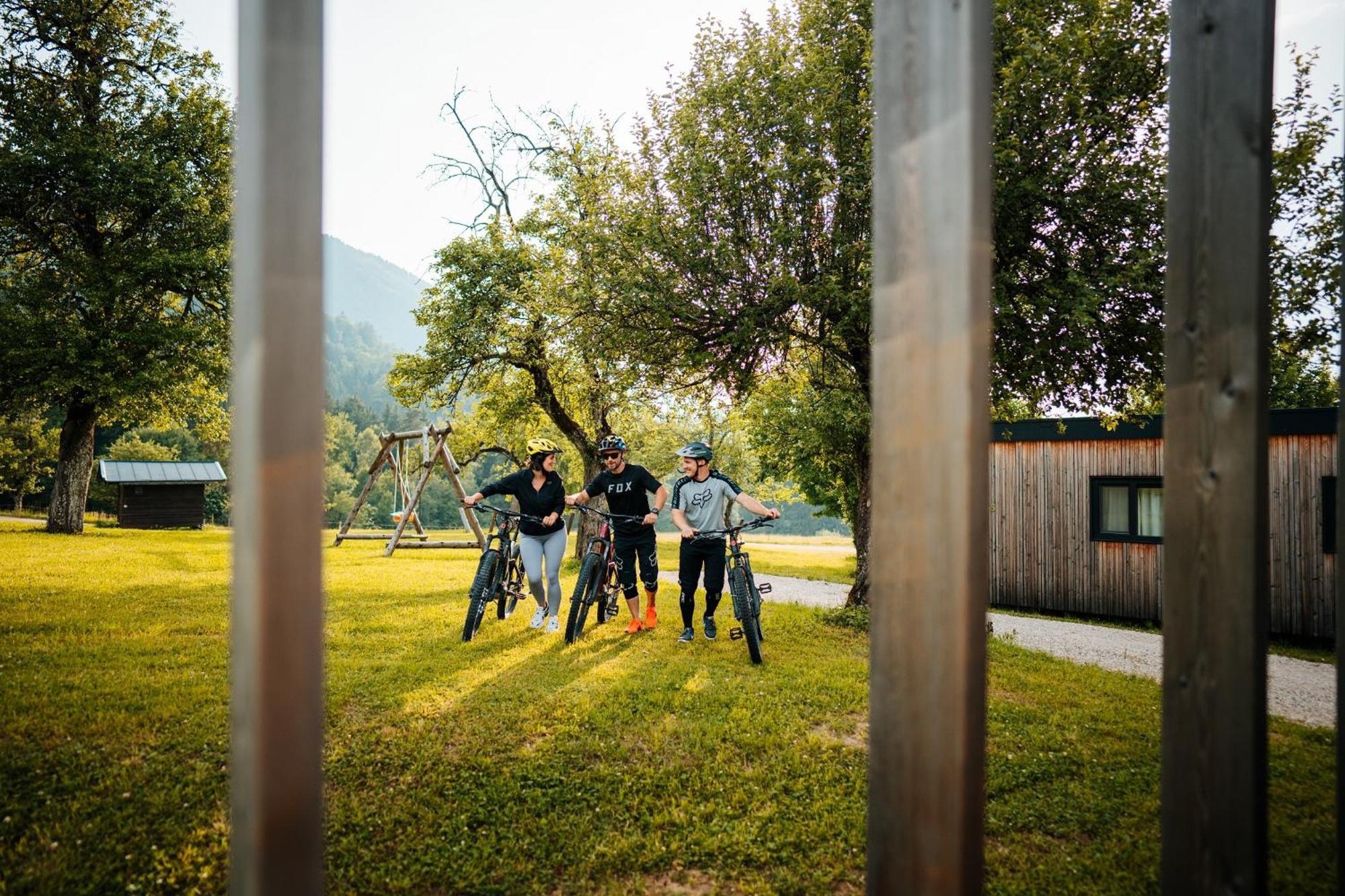 Chaletpark Petzen Hotel Feistritz ob Bleiburg Luaran gambar